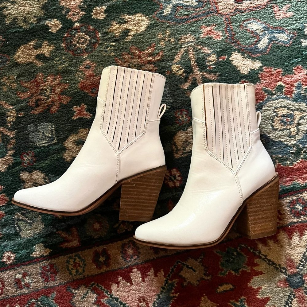 Vintage Havana White Mod Heeled Boots